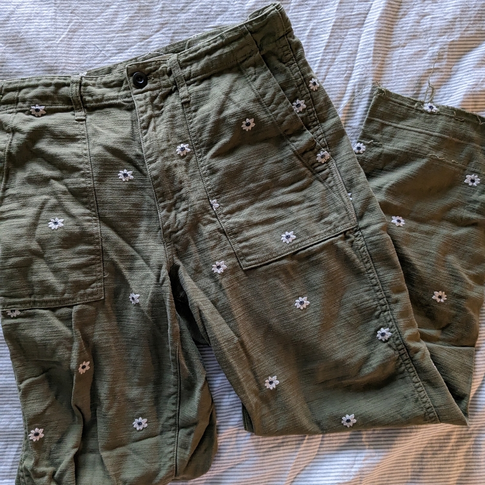Madewell Embroidered Flower Daisy Army Green Pants